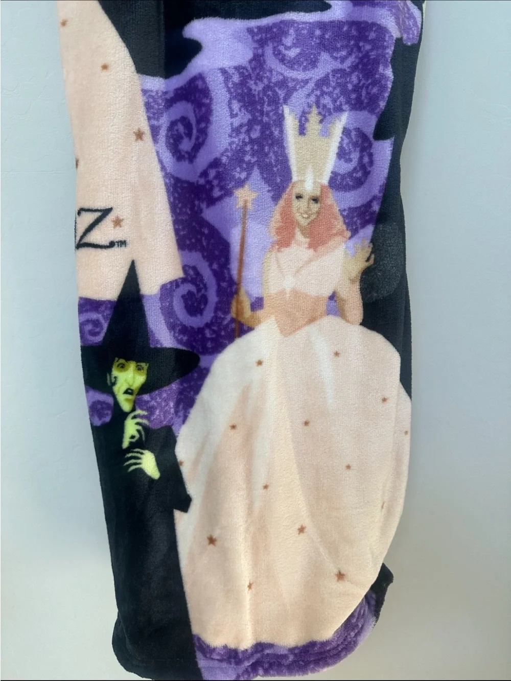 The Wizard of Oz Glinda & Wicked Witch Cloud Throw Blanket 60x70 Purple